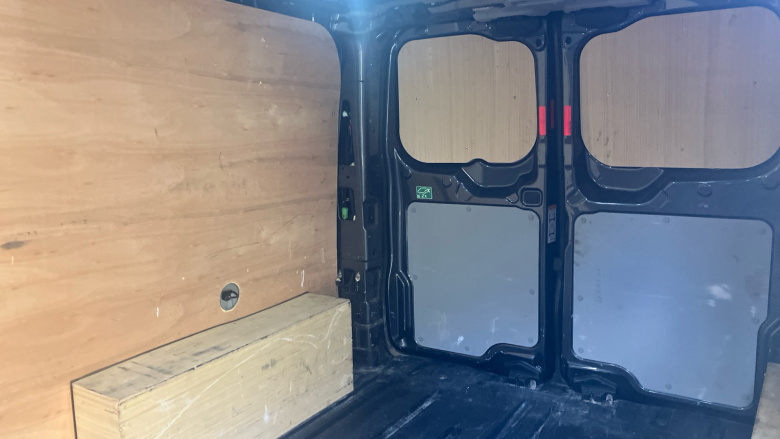 Ford Transit Custom 300 L2 Diesel Fwd 2.0 EcoBlue 136ps H1 Van Limited